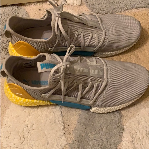 *SOLD* Men’s Puma Hybrid Rocket Runner Shoes - Picture 3 of 8